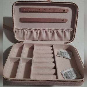 Pink Velvet Jewelry Organizer Nwot!